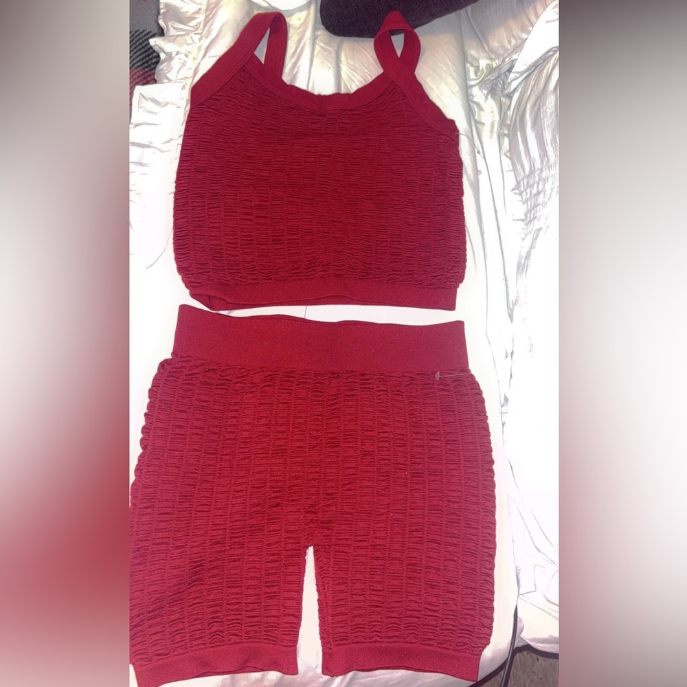 Chic Red/Burgundy Women's 2 Piece Set! COMPLETELY BRAND NEW! NEVER WORN!